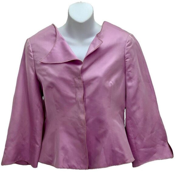 Elegant Giorgio Armani Women's Silk Blazer With 3/4 Sleeves & Illusion Back - Picture 1 of 8